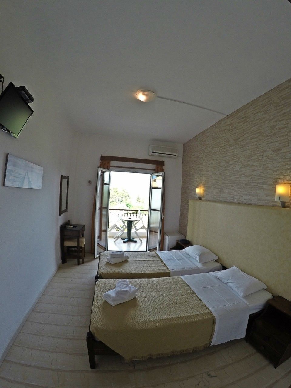 Hotel Tina Limni  Pokoj fotografie